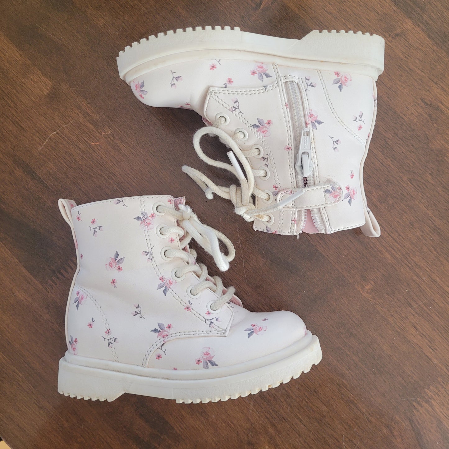 Bottes | Next | Gr. 6