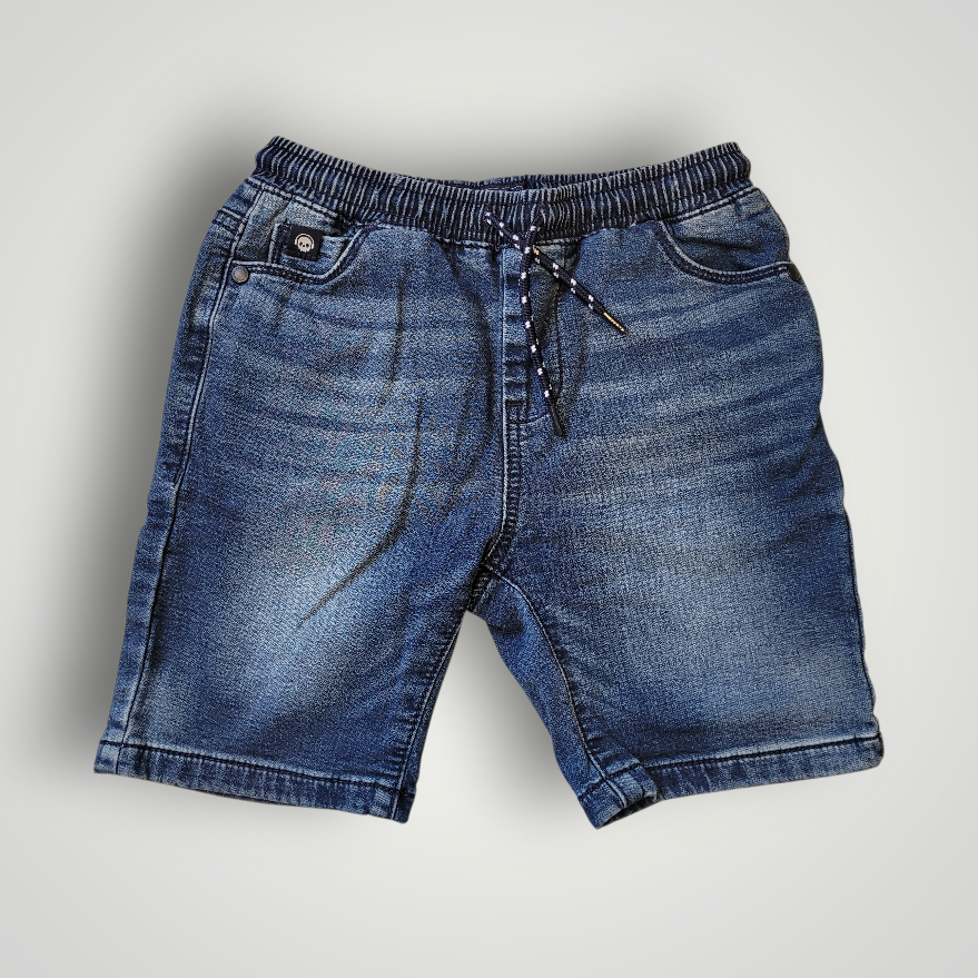 Short | Next | 7 ans