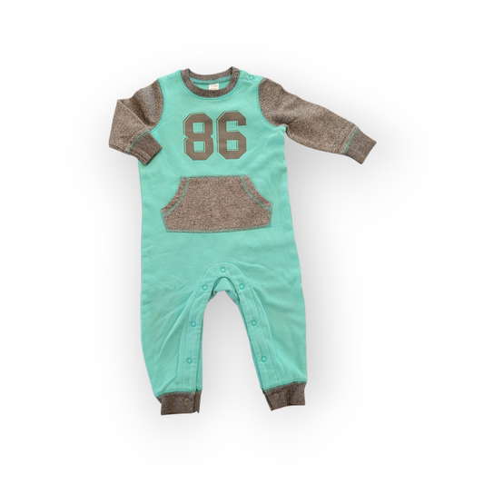 Une pièce | George | 18-24 mois